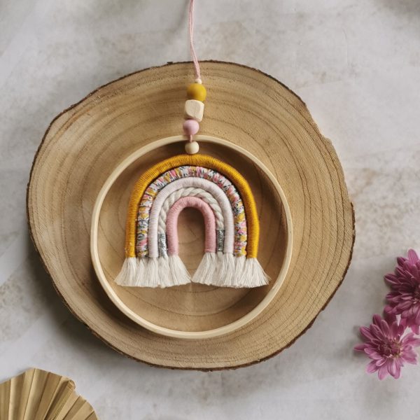 Cercle en bois avec arc-en-ciel – Image 13