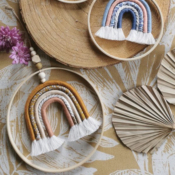 Cercle en bois avec arc-en-ciel – Image 12