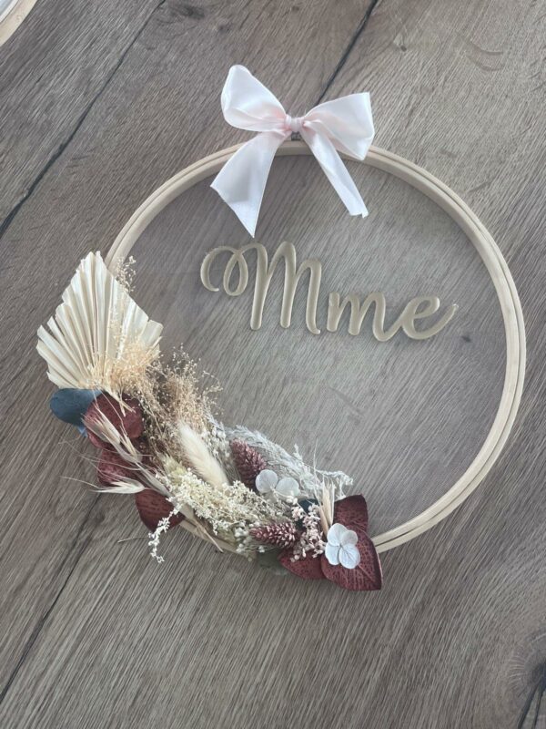 Couronne de fleur séchée avec prénom sur tulle – Image 6
