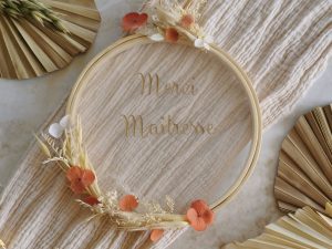 Couronne de fleur séchée avec prénom sur tulle