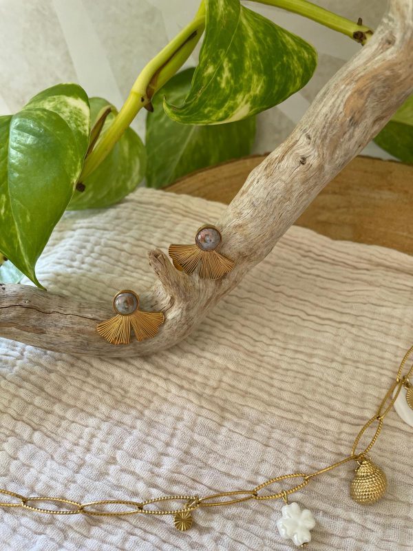 Boucles d'oreilles féminines et délicates – Image 2