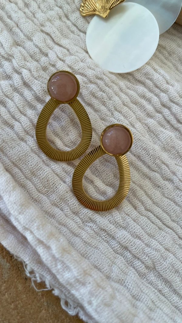 Boucles d'oreilles ovale strié rose – Image 9