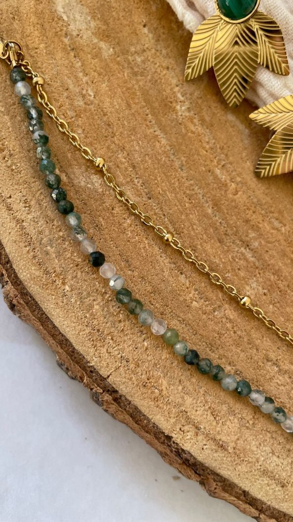 Bracelet 2 rangs perles vertes et chaîne dorée