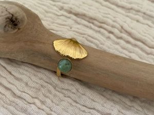 Bague feuille de ginkgo dorée