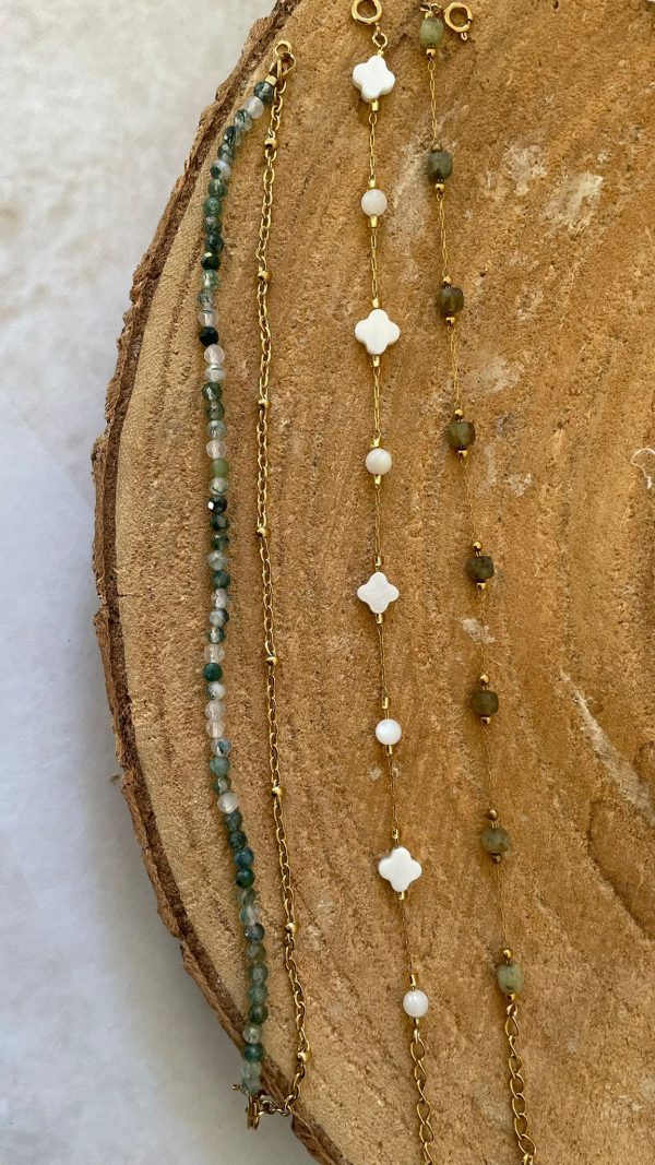 Bracelet doré et pierres vertes – Image 4