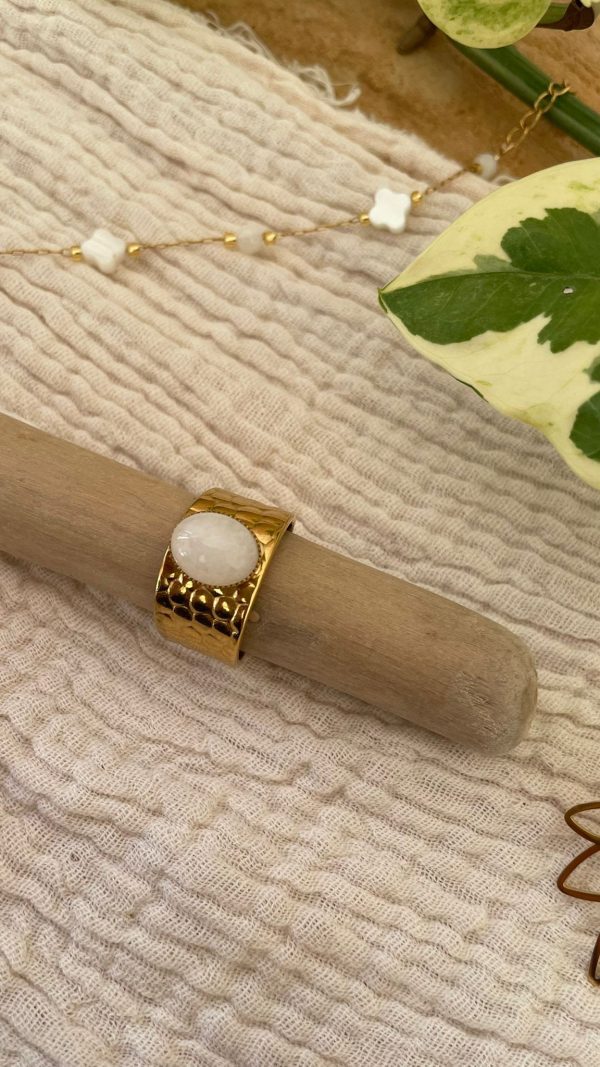 Bague large acier inoxydable et pierre blanche