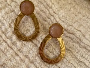 Boucles d'oreilles ovale strié rose