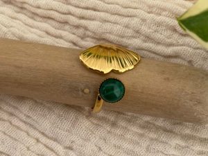 Bague feuille et pierre vert foncé