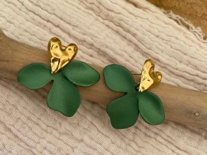 Boucles d'oreilles coeur doré et feuille verte