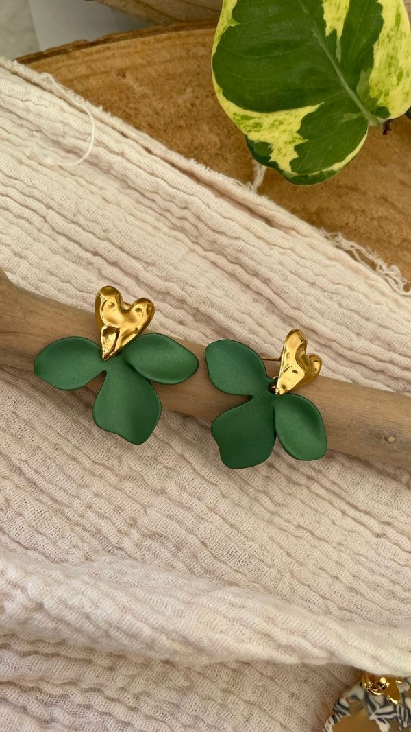 Boucles d'oreilles coeur doré et feuille verte