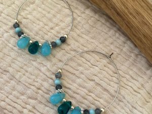 Créoles argentées et bleues