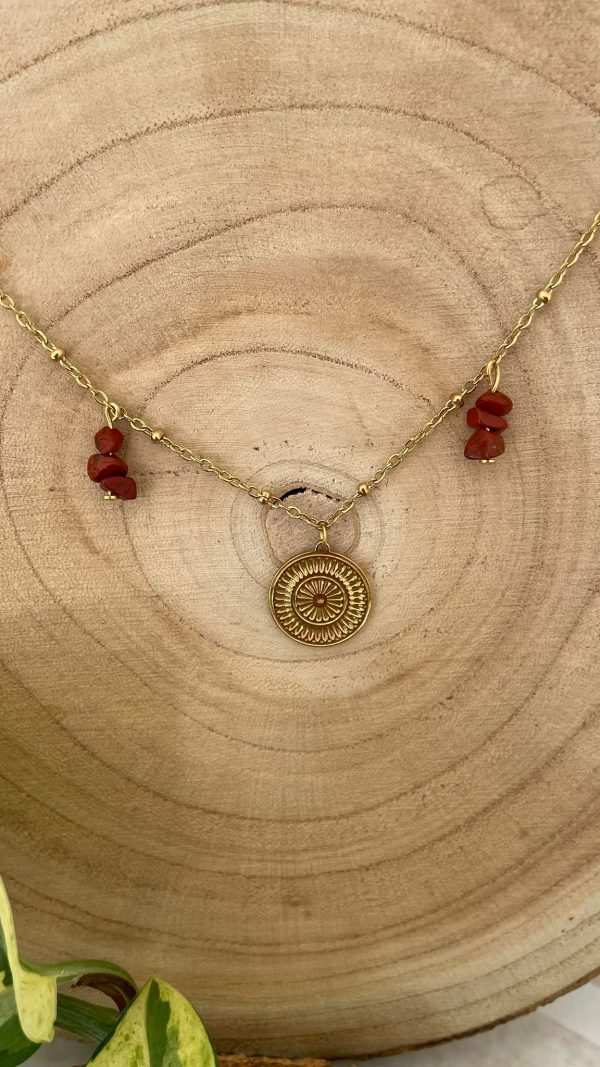 Collier longue chaîne doré et médaille – Image 14
