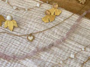 Chaîne dorée acier inoxydable et pendentif coeur