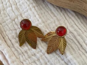 Boucles d'oreilles feuilles pierre rouille