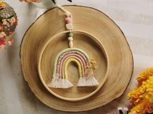 Idée cadeau arc-en-ciel aux couleurs pastels