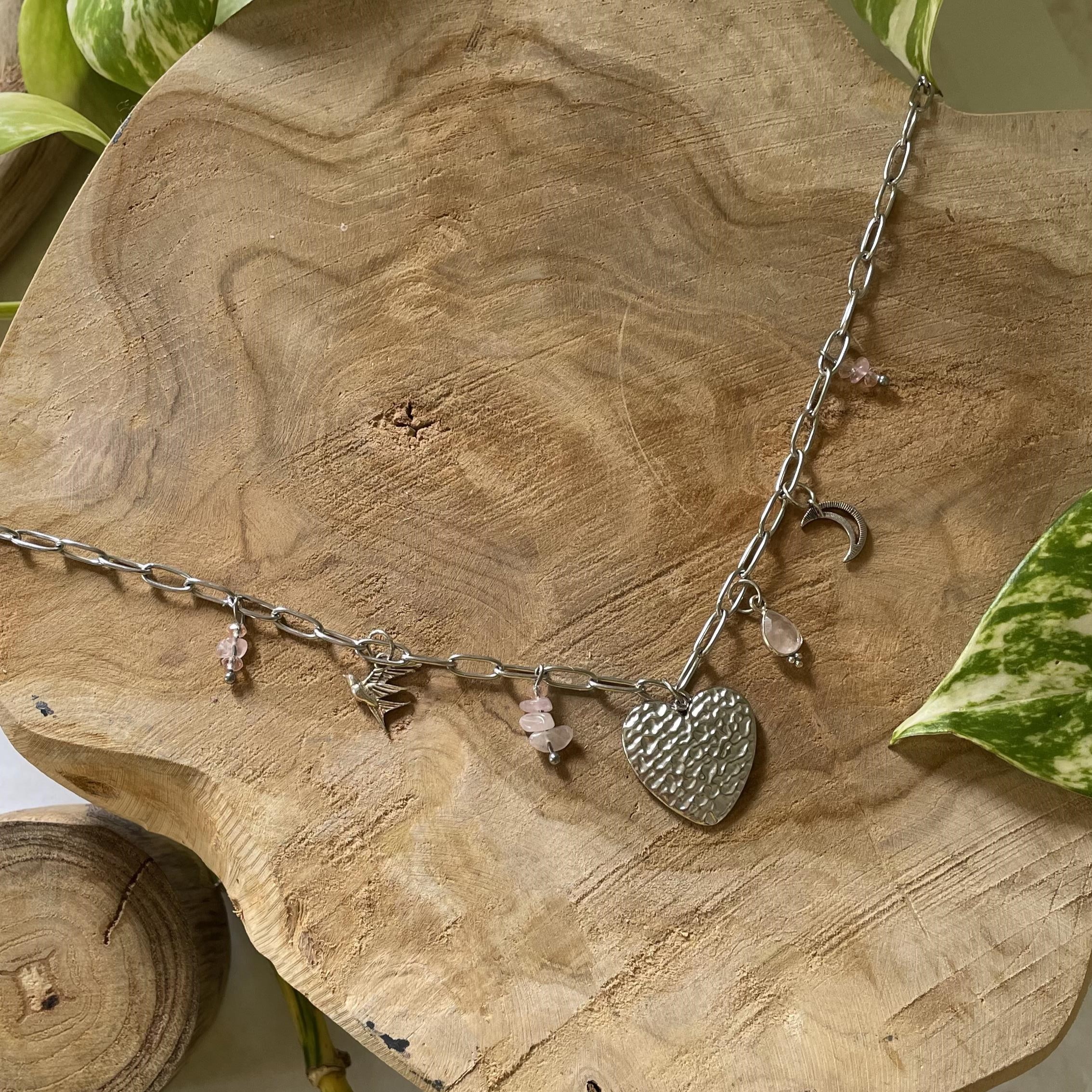 Collier pampilles roses et argentées tendance estivale – Image 3