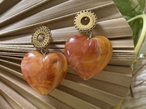 Boucles d'oreilles cœur nuances brique orangé
