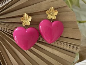Boucles cœur fuchsia et fleur dorée